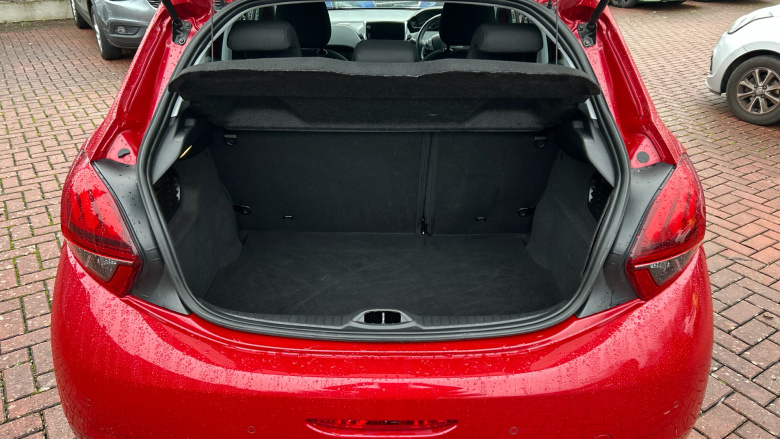 Peugeot 208 1.2 PureTech 82 Tech Edition 5dr [Start Stop] Petrol Hatchback